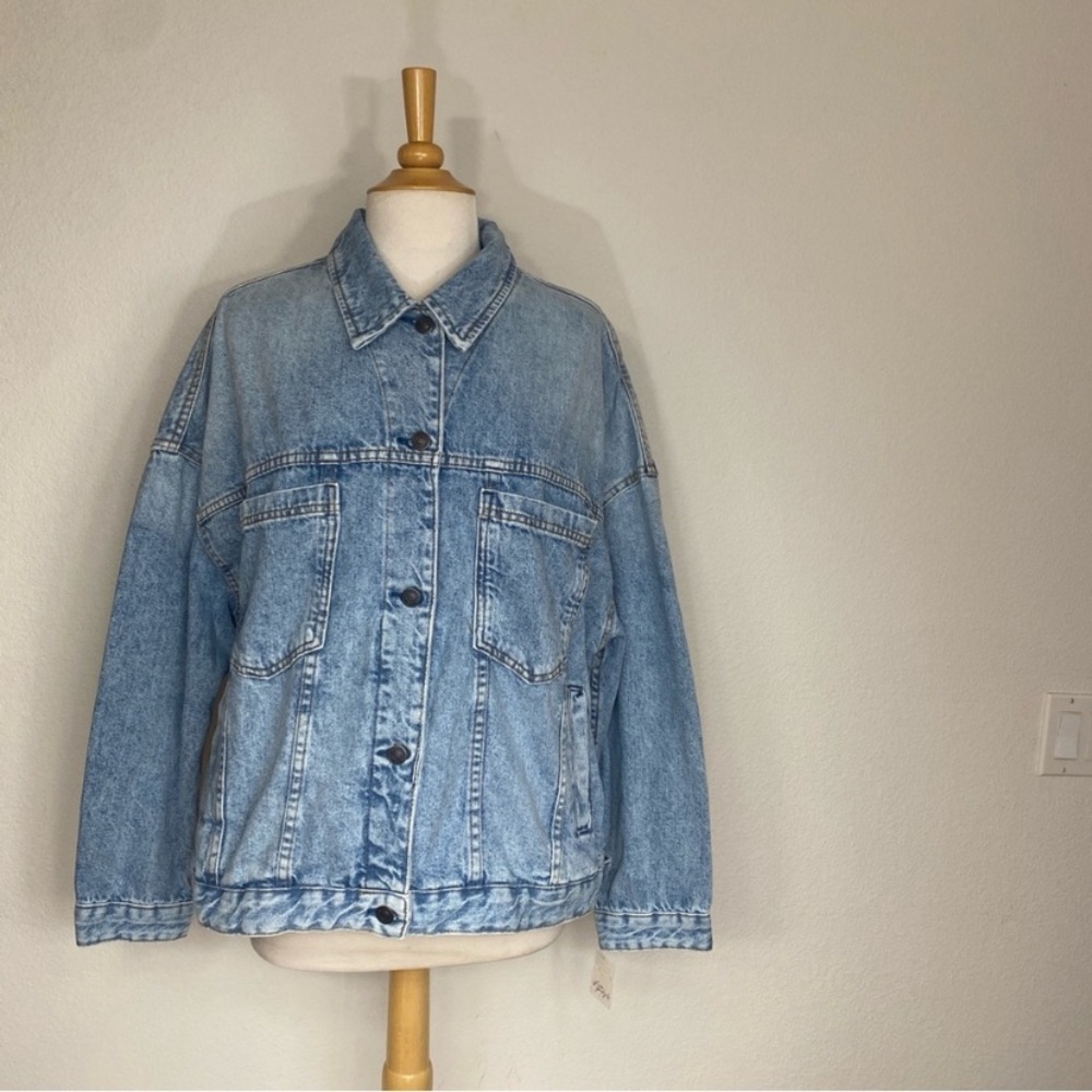 NWT New Free People Light Blue Batwing Trucker Oversized Denim Jacket Size Large